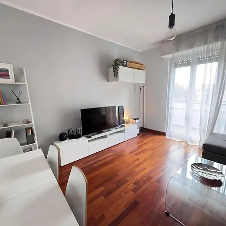 Urban - 10 Mins Citycenter - Daire Milano